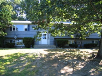 87 Cheryl Ln Unit 1L, Holliston, MA 01746