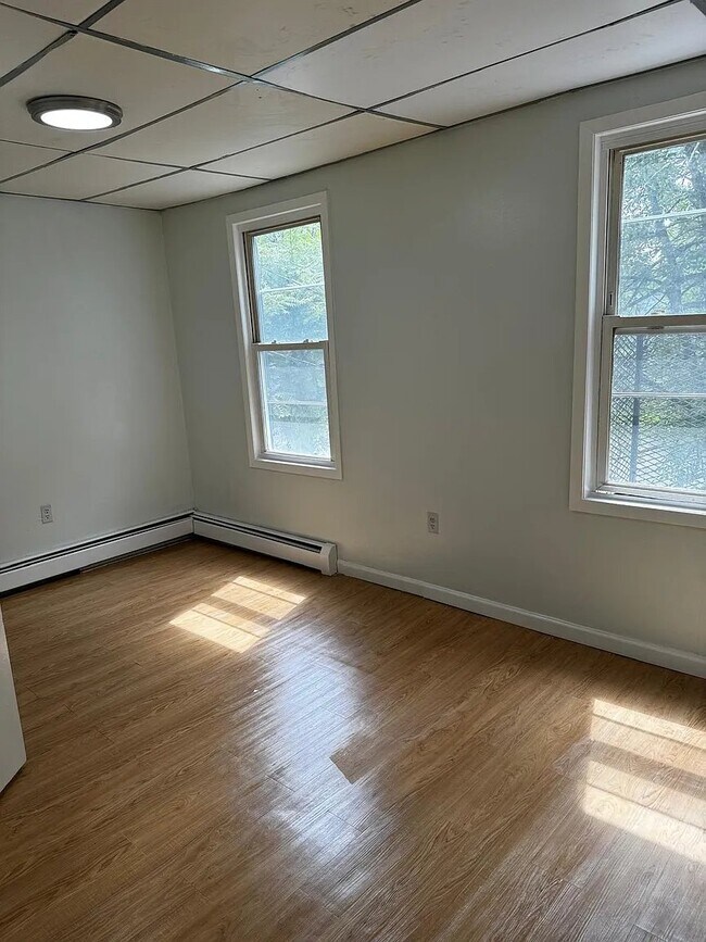 77 Franklin St Unit 2, East Orange, NJ 07017
