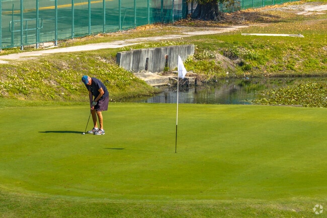 Golfers can sharpen their skills at the nearby Par 3 course run by The First Tee of Lakeland.
