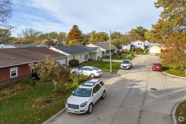 A row of bungalows near Bellevue Avenue in Edgewood District.