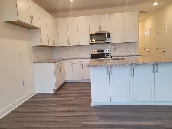 3607 Tarmac Rd W unit 117, Wilson, NC 27896 - photo 5