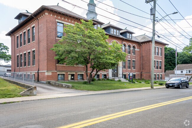 Inspiring faith and learning at Sacred Heart School, fostering growth in Norwich, CT.