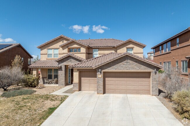 Loma Colorado has large homes with plenty of room.