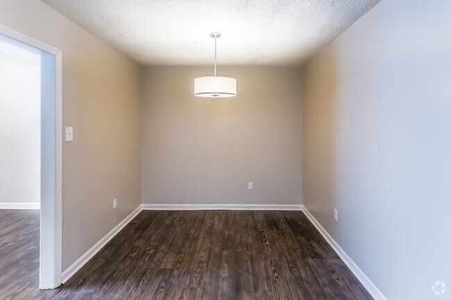 2 BR, 1.5 BA - 1300 SF - Dining Room