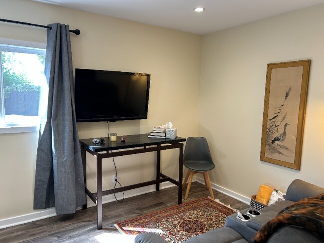 4166 Jasmine Ave unit B, Culver City, CA 90232 - photo 4