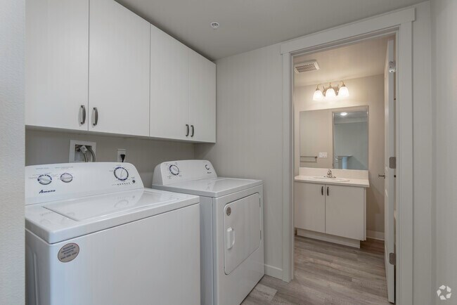 3BR, 2BA - 1,100SF First Floor