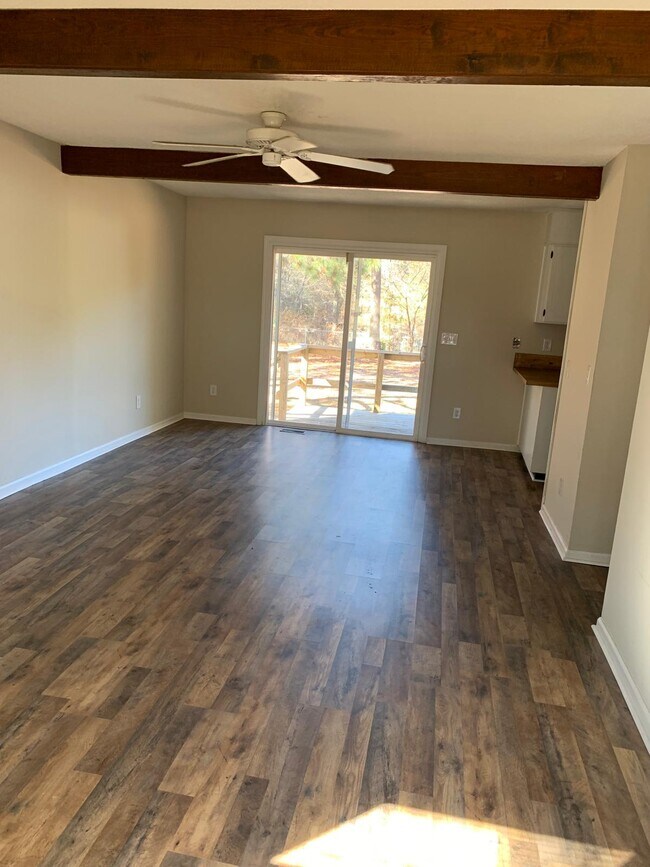 286 R Sands Rd unit 286, Aberdeen, NC 28315 - photo 3