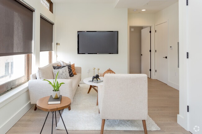 Clinton Flats, Newark, NJ 07102 - photo 5