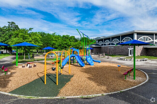 Pearl Park is an expansive park including a community center, swimming pool, and playgrounds.