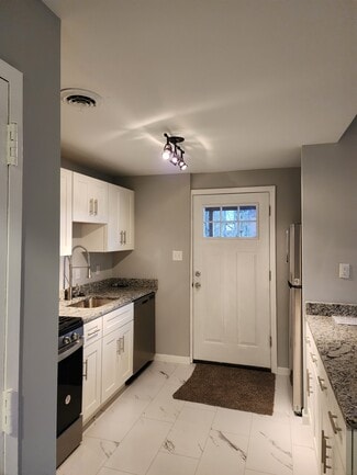 3948 Murray Ave Unit 2, Pittsburgh, PA 15217