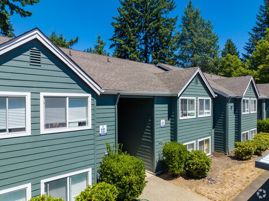 Pointe West Apartments | Port Orchard, WA, Port Orchard, WA 98366 - photo 1
