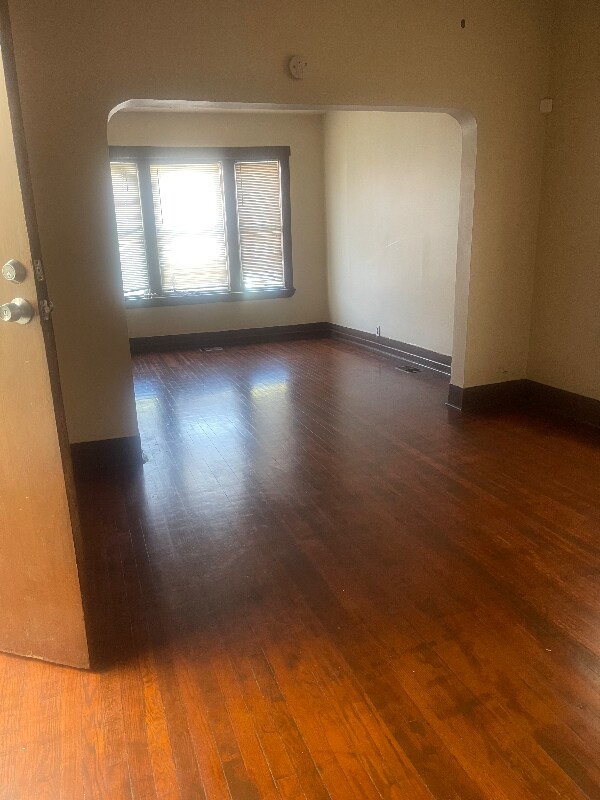 611 E 75th St unit 2nd floor, Chicago, IL 60619 - photo 2