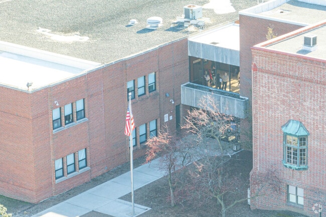 Abbott Middle School offers challenging honors and AP courses.