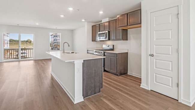 1411 Oakfield Ln, Pingree Grove, IL 60140 - photo 6