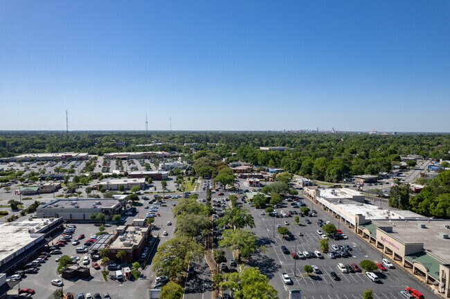 Highway 80 gives Victory Heights residents easy access to the rest of Savannah.