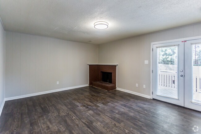 2 BR, 1.5 BA - 1300 SF - Living Room