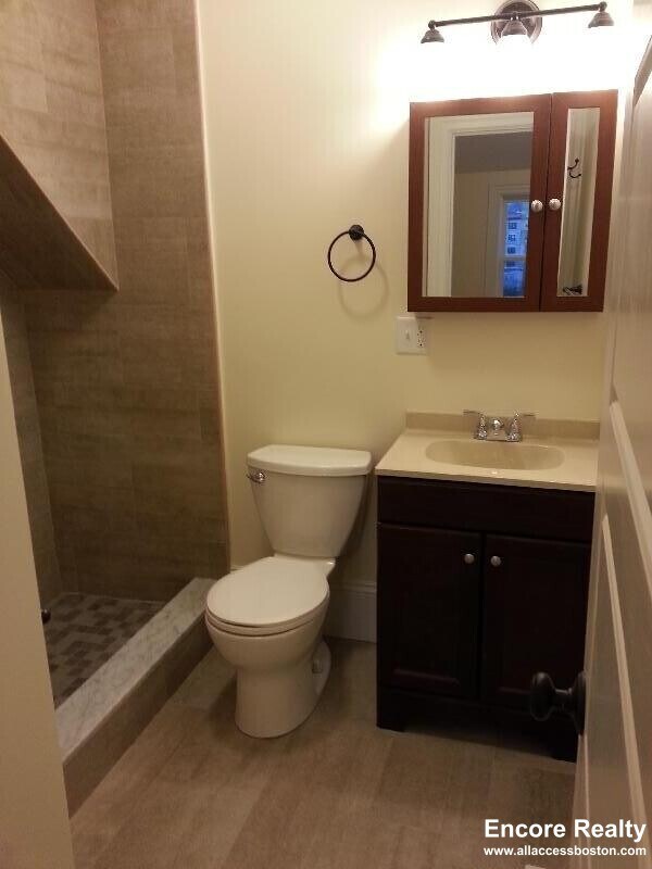 84 Linden St unit 8, Boston, MA 02134 - photo 5