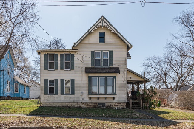 Salem has houses that date back as far as the 1830's that give the city a historic touch.