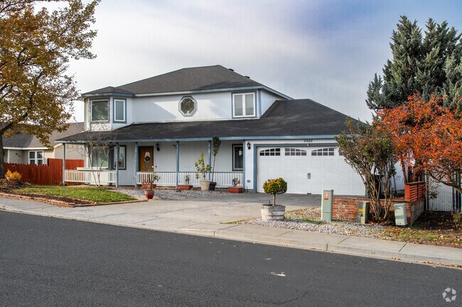One and two story traditional-style homes are among the common housing styles in Umatilla.