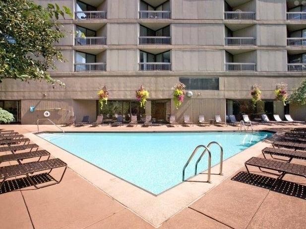 770 N Dearborn St, Chicago, IL 60654 - photo 7