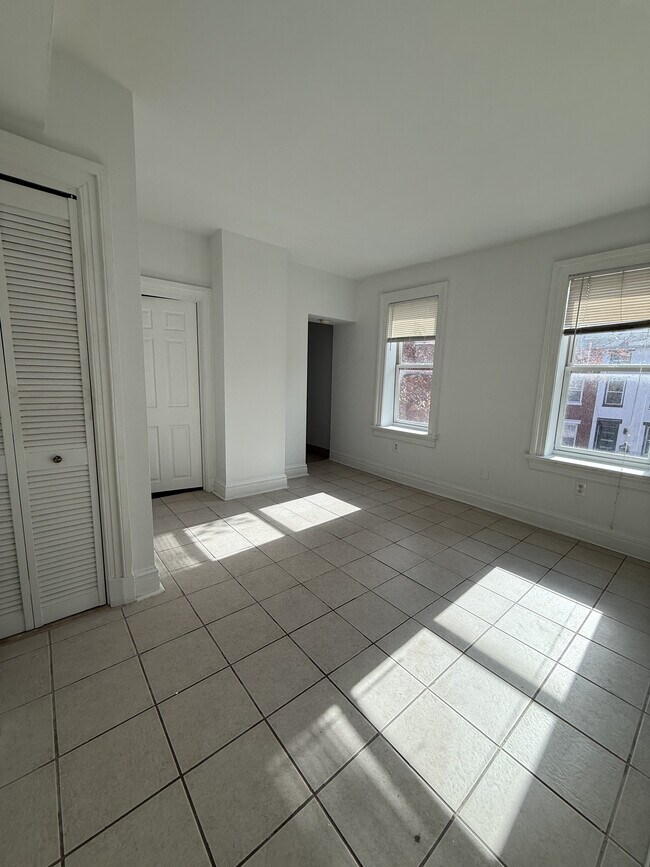 31 S Arlington Ave unit 1, Baltimore, MD 21223 - photo 4