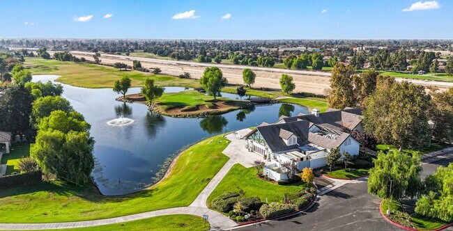 the Links at Riverlakes Ranch Golf Course aerial view