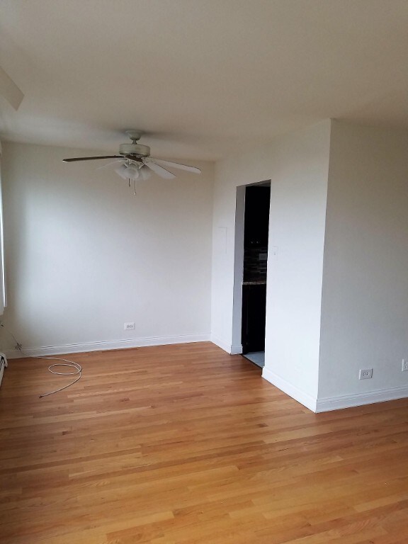 3710 N Pine Grove Ave unit 521, Chicago, IL 60613 - photo 7