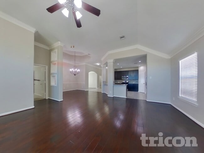 9915 Bronze Mill Ln, Rosharon, TX 77583 - photo 2