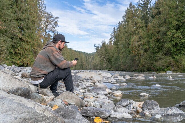 After work, head over to Riverscene County Park near Canyon Creek and be surrounded by nature.