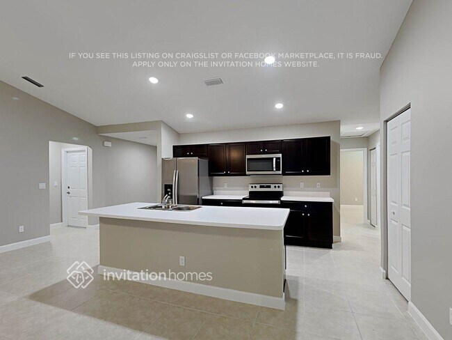 575 Gancedo St SW, Palm Bay, FL 32908 - photo 5