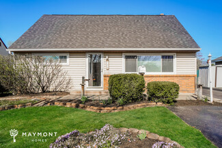 647 Savannah Dr, Columbus, OH 43228