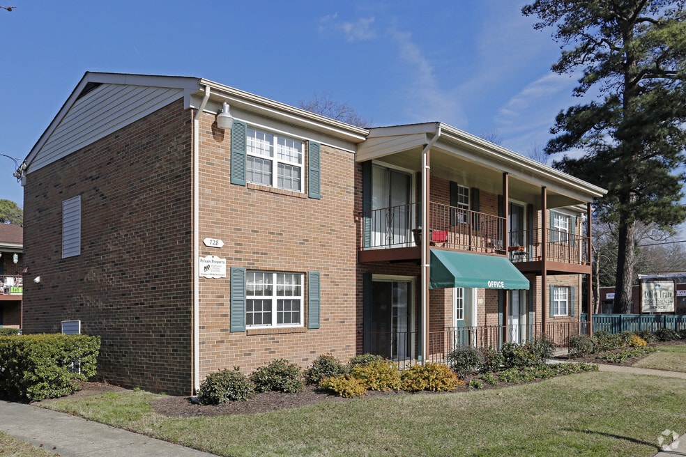 Ashley Trace Apartments, Norfolk, VA 23503 - photo 1