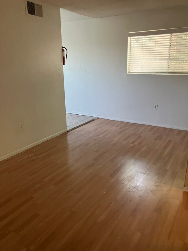 Frontroom