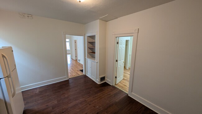 3210 N Richards St, Milwaukee, WI 53212 - photo 4