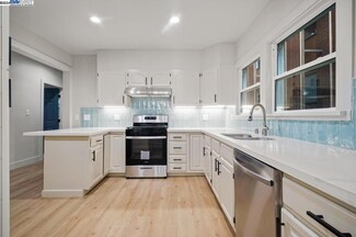 3028 Colby St, Berkeley, CA 94705