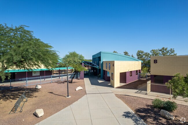 Families in Mesquite Ranch have access to nearby schools like Mesquite Elementary.