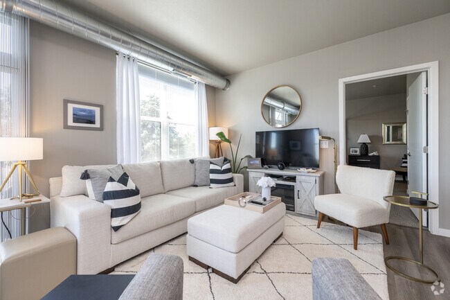 2BR, 2BA - 1,018SF - Living Room