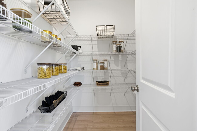 The Aire At Westchester - The Aire at Westchester, Aspen II Plan unit 38506541, Midlothian, VA 23113 - photo 7