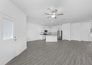 384 Amberjack Ct Unit 37001075, Poinciana Place, FL 34759