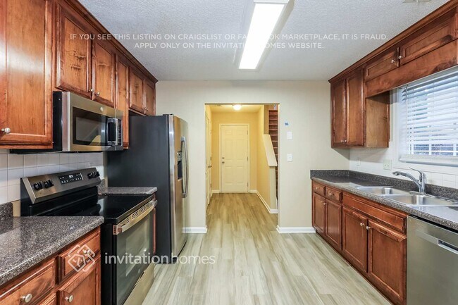 303 Peachtree Cir, Hampton, GA 30228 - photo 7