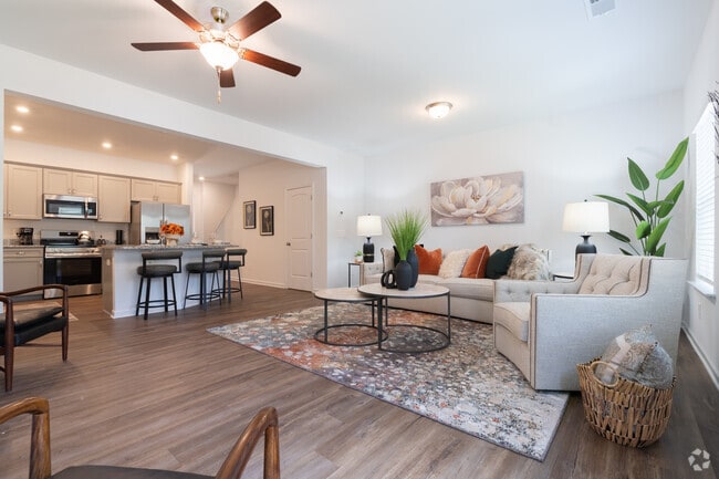 Suwanee 3BR, 2.5 BA - 1,629SF