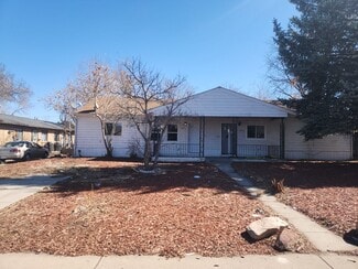 1332 Kingston St, Aurora, CO 80010