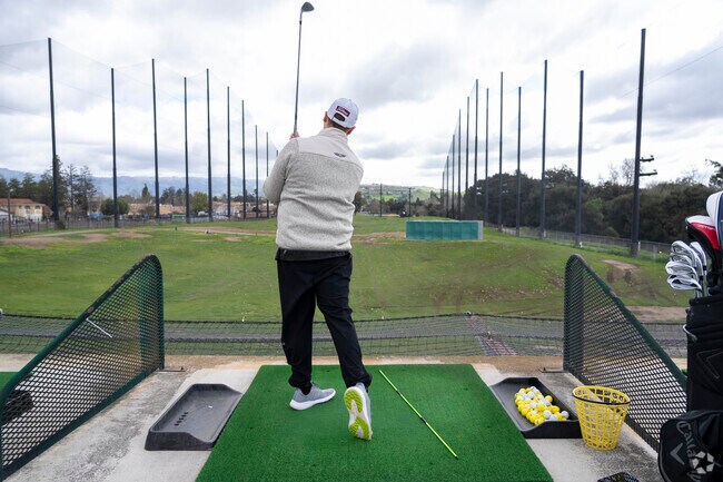 Los Lagos has a two-story driving range in Brigadoon, San Jose.