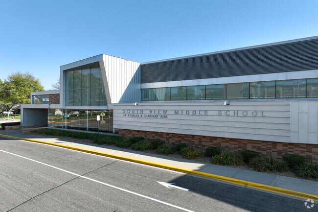 South View Middle School is ranked #8 in best public middle schools in Minnesota by Niche.