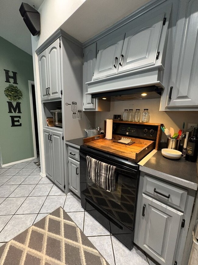 13501 Velp Ave unit 13501 Velp Ave, Suamico, WI 54173 - photo 3