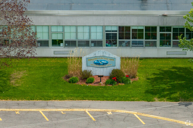 Bridgeport Elementary has a unique sign.
