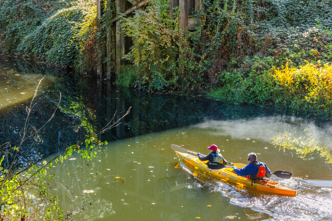 The Sammamish River has recreation activities near the Brickyard Road-Queensgate neighborhood.