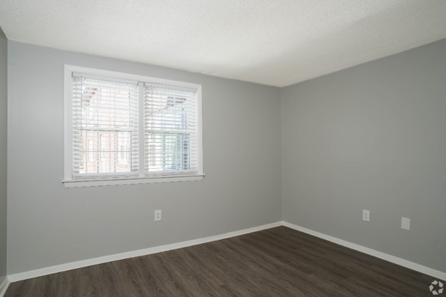 266 Main St unit 1 Bedroom, Windsor Locks, CT 06096 - photo 3