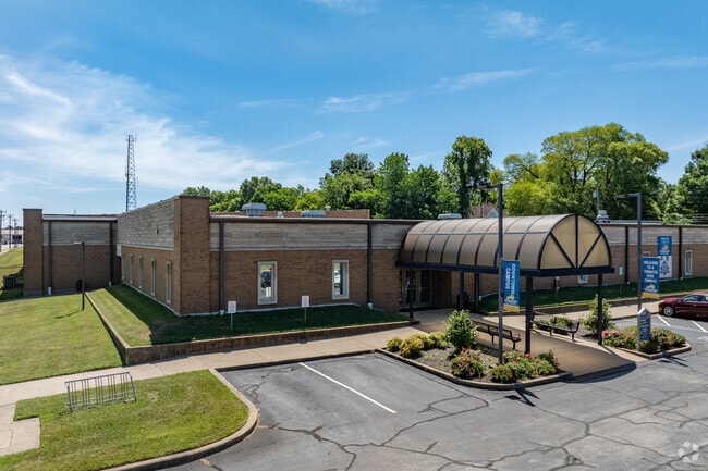 The downtown Ky Tech campus is home to a state of the art Veterinary Lab Hospital.