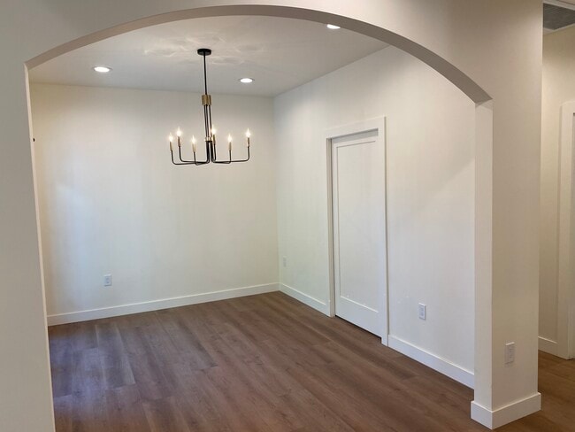 1077 E Howard St, Pasadena, CA 91104 - photo 6